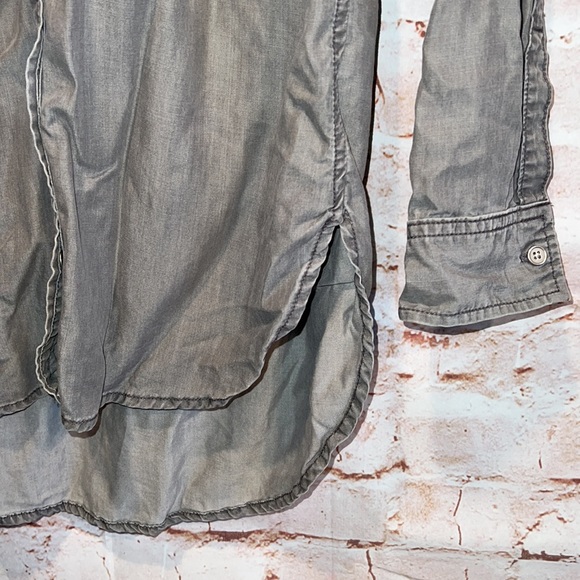 Gap gray lightweight shirt XS button down collared neck cuffs hi low hem loose - Picture 4 of 11